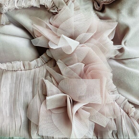 Js Collections Blush Pleated Mesh Halter FL Gown - Picture 5 of 15